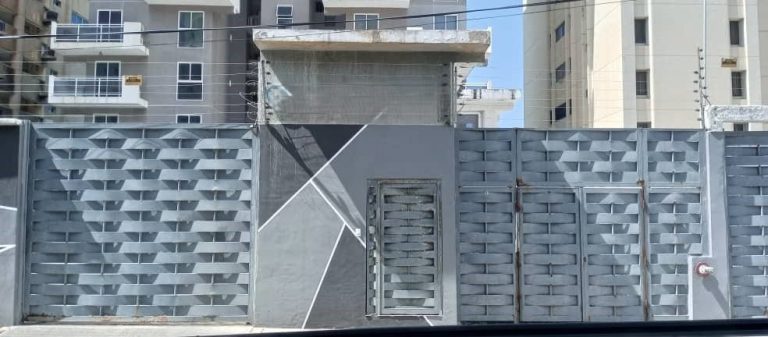 Apartamento en venta de 2 hab. y 96 m² en Caraballeda, Caraballeda