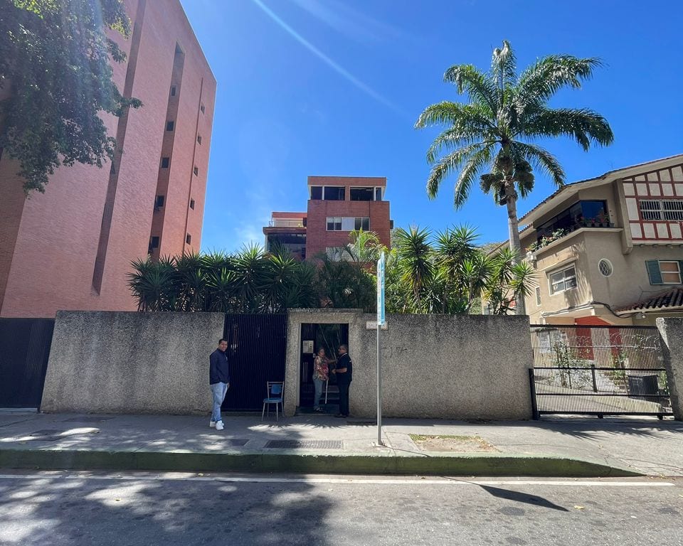 Oficina en alquiler de 185 m² en Las Mercedes, Caracas