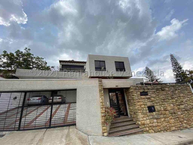 Casa de 5 habitaciones y 723 m² en Los Naranjos del Cafetal, Caracas