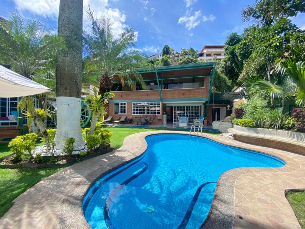 Casa en venta de 3 hab. y 172 m² en Colinas de Santa Mónica, Caracas