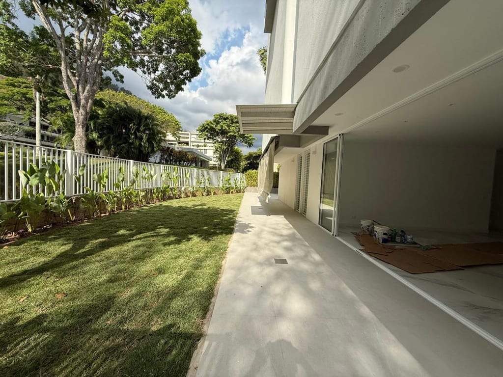 Apartamento en alquiler de 4 hab. y 220 m² en Alta Florida, Caracas · Ref. CV6262