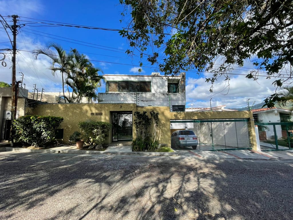Casa en venta de 5 hab. y 225 m² en Terrazas del Club Hípico, Caracas