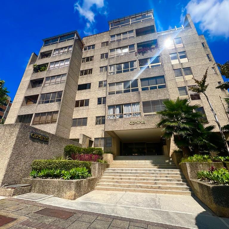 Apartamento en venta de 3 hab. y 220 m² en Los Samanes, Caracas