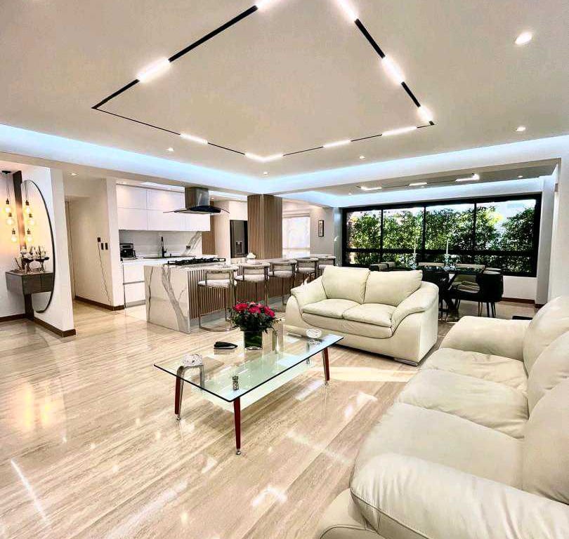 Apartamento en venta de 3 hab. y 170 m² en Campo Alegre, Caracas