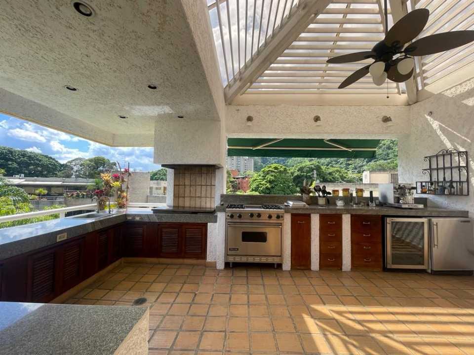 Apartamento en venta de 6 hab. y 600 m² en La Castellana, Caracas