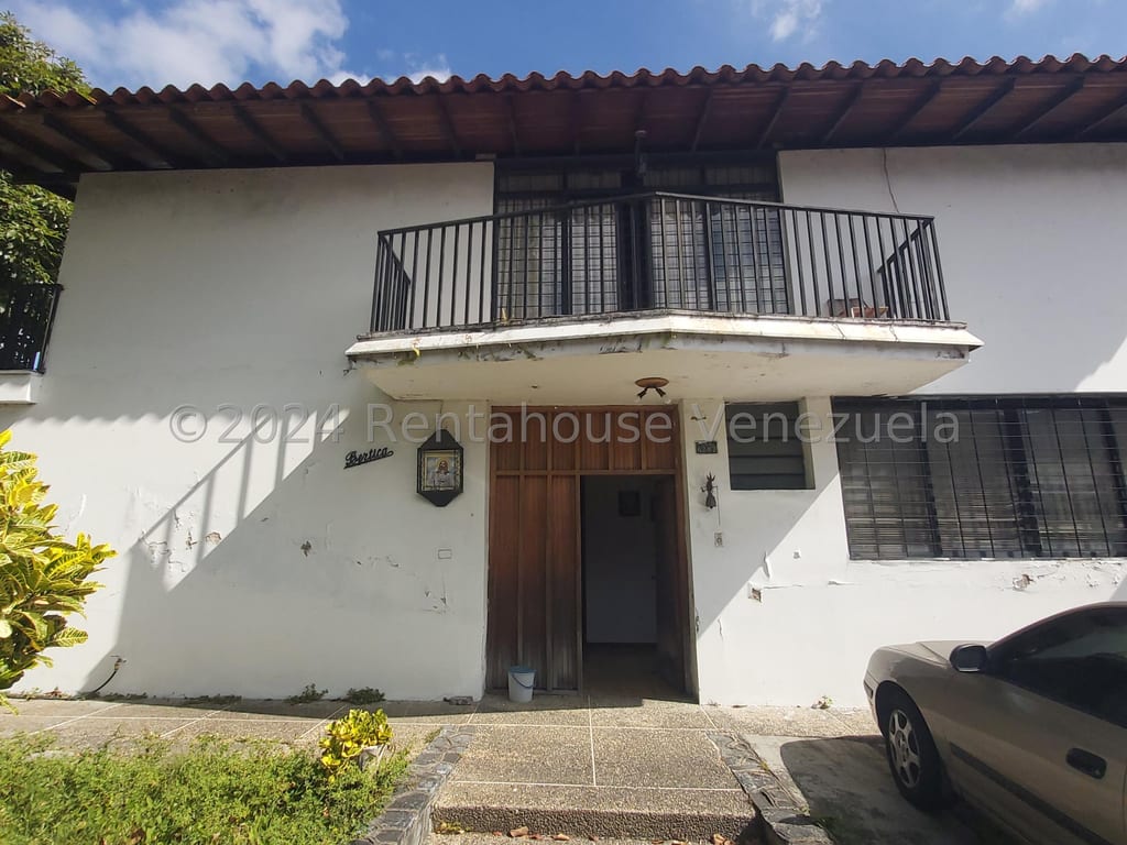 Casa en venta de 4 hab. y 300 m² en Sorocaima, Caracas · Ref. CV6334