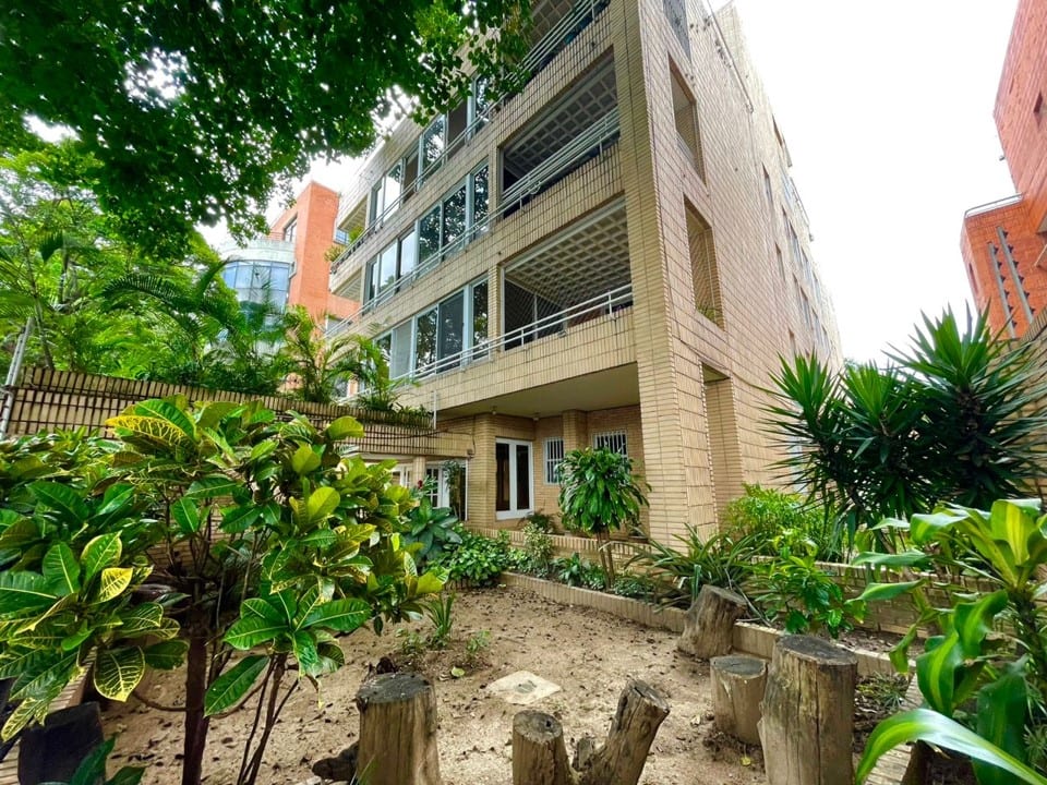 Edificio en venta de 2.087 m² en La Castellana, Caracas