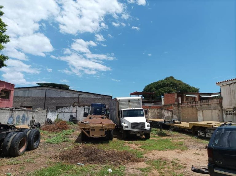 Terreno en venta de 630 m² en Catia La Mar, Catia La Mar