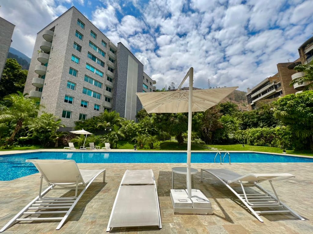 Apartamento en venta de 4 hab. y 500 m² en Los Chorros, Caracas