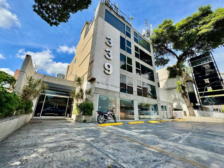 Edificio de 1.100 m² en Las Mercedes, Caracas