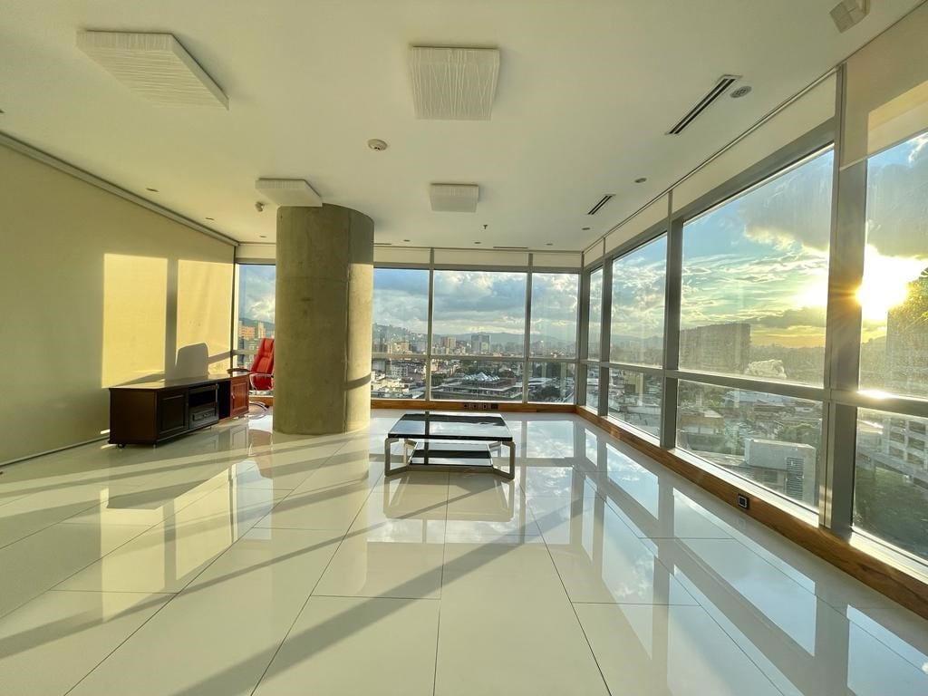 Oficina en venta de 625 m² en La Castellana, Caracas