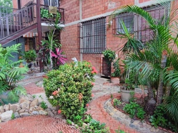 Apartamento en venta de 3 hab. y 64 m² en Guatire, Guatire