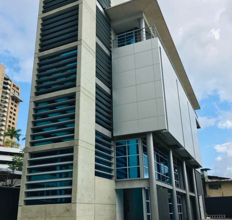 Edificio en venta de 2.383 m² en La Castellana, Caracas · Ref. CV6403