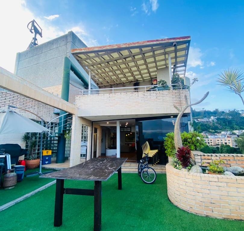 Apartamento en venta de 4 hab. y 250 m² en Los Naranjos (del Cafetal), Caracas