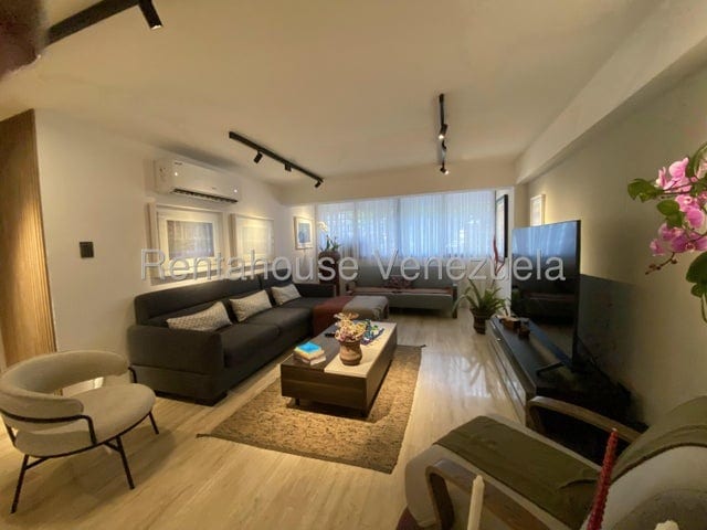 Apartamento en venta de 4 hab. y 138 m² en Cumbres de Curumo, Caracas