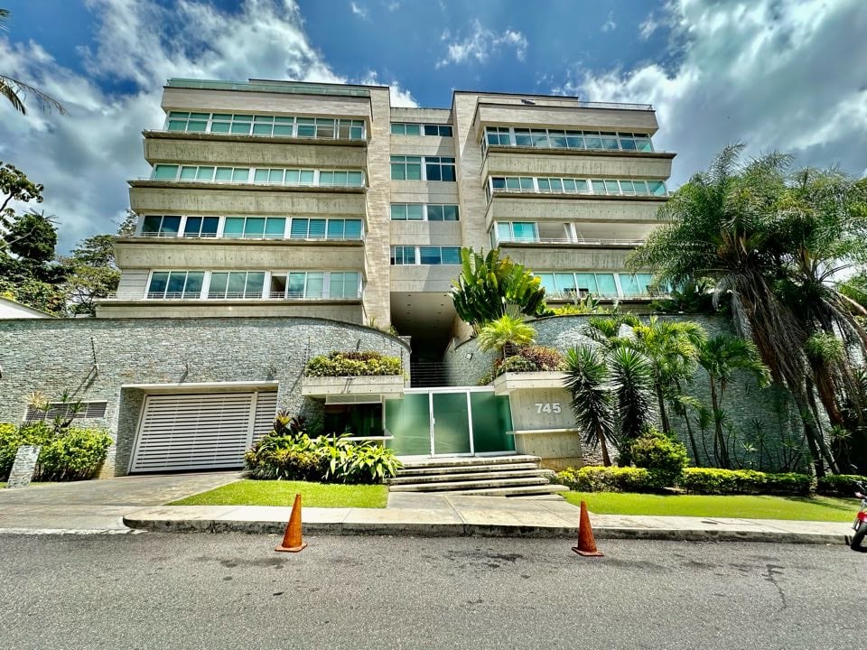 Apartamento en venta de 5 hab. y 633 m² en Los Palos Grandes, Caracas