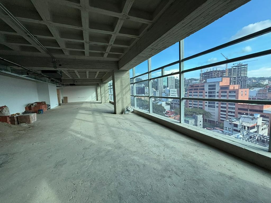 Oficina en venta de 353 m² en Las Mercedes, Caracas