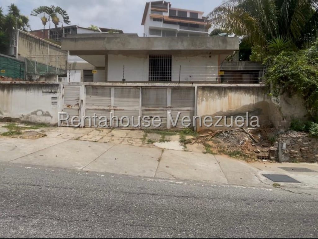 Casa en venta de 5 hab. y 322 m² en Prados Del Este, Caracas