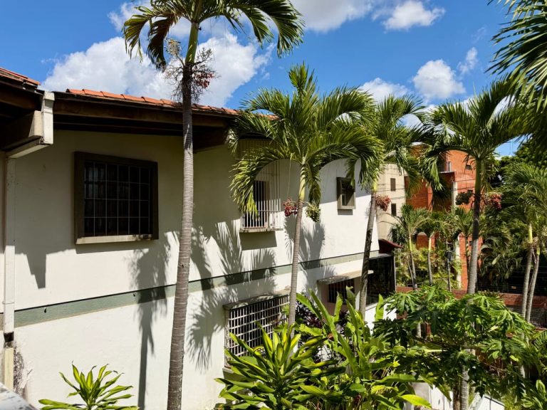 Casa en alquiler de 6 hab. y 700 m² en Sebucán, Caracas