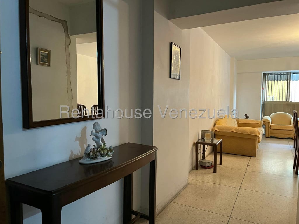Apartamento en venta de 3 hab. y 98 m² en El Marqués, Caracas