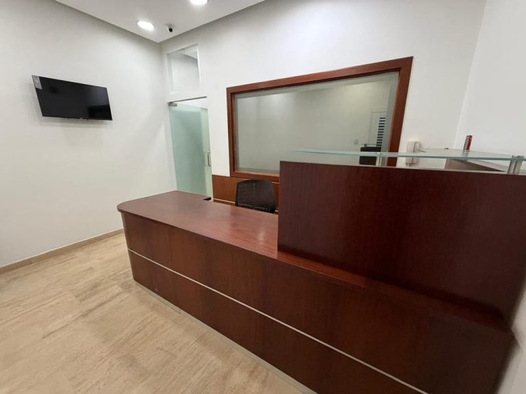 Oficina en venta de 90 m² en Los Palos Grandes, Caracas