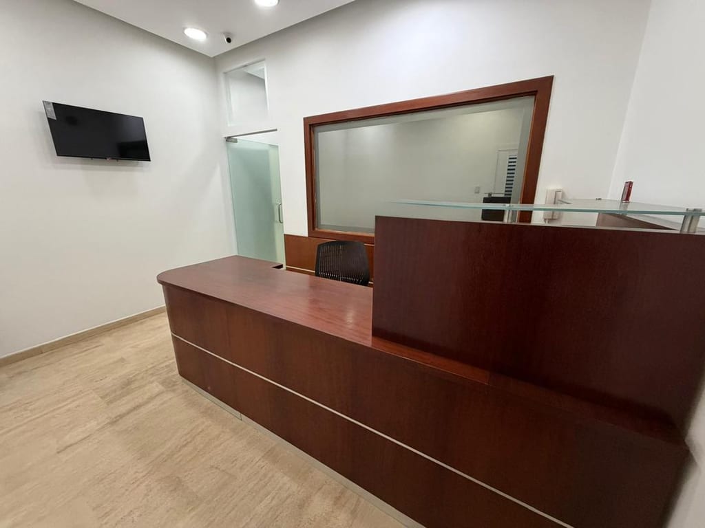 Oficina en venta de 90 m² en Los Palos Grandes, Caracas