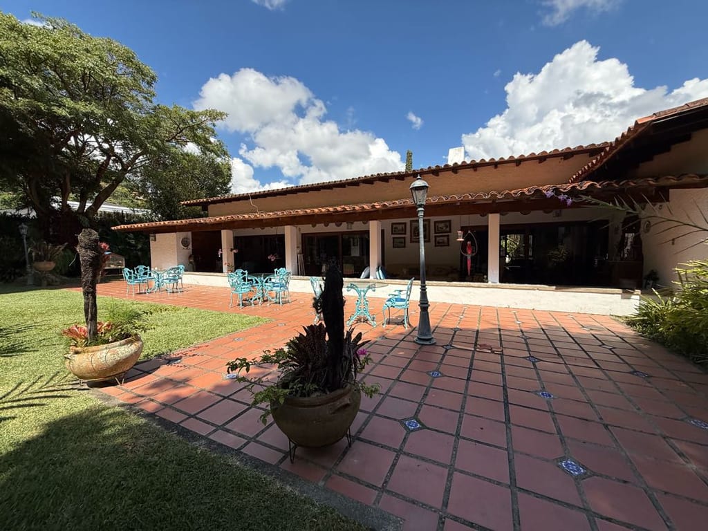 Casa en venta de 6 hab. y 500 m² en Cerro Verde, Caracas
