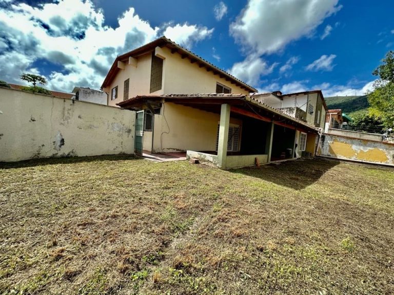 Casa en alquiler de 5 hab. y 500 m² en Caracas