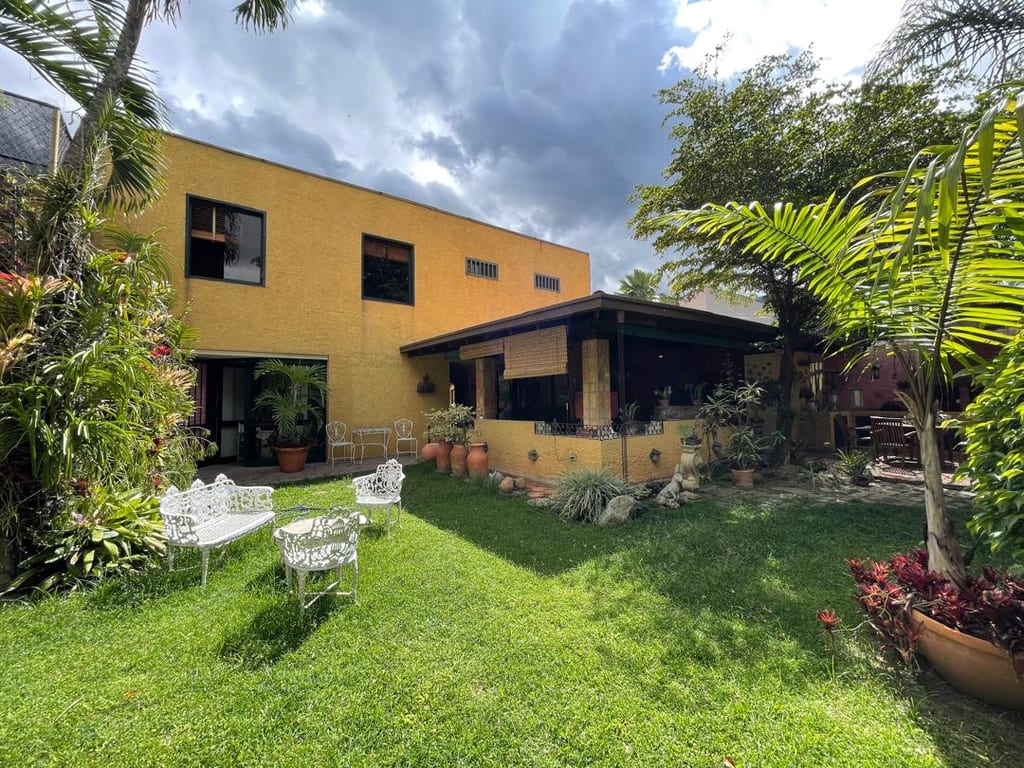 Casa en venta de 4 hab. y 400 m² en Los Palos Grandes, Caracas · Ref. CV6522