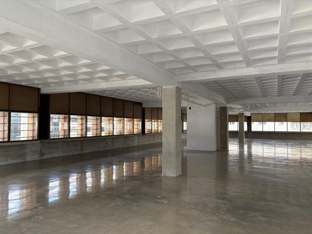 Oficina en venta de 615 m² en Los Palos Grandes, Caracas