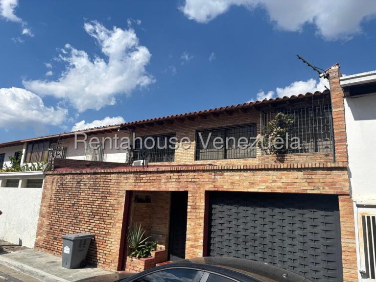 Casa de 230 m² con 4 habitaciones en Alto Prado, Caracas