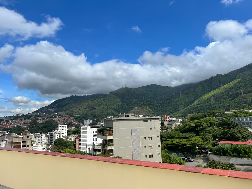 Apartamento en venta de 4 hab. y 328 m² en San Bernardino, Caracas
