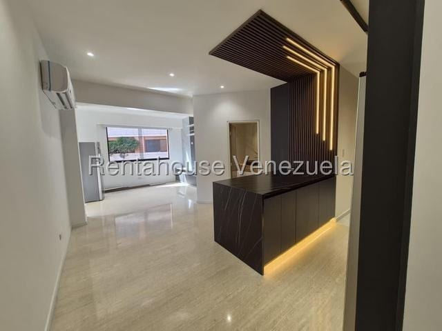 Apartamento en alquiler de 1 hab. y 68 m² en Campo Alegre, Caracas · Ref. CV6616