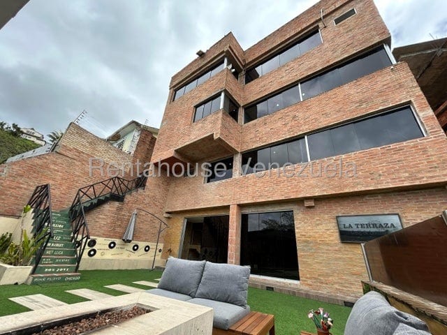 Casa en venta de 5 hab. y 430 m² en Los Guayabitos, Caracas