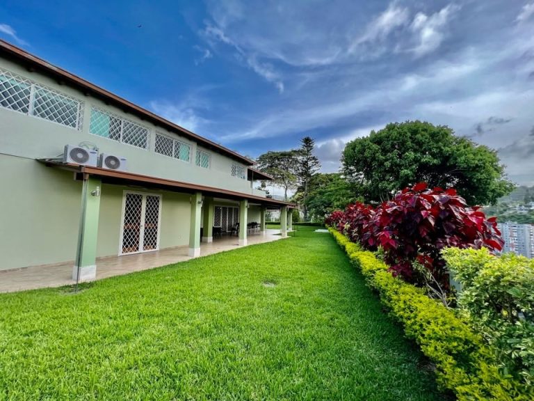 Casa de 577 m² con 7 habitaciones en Caurimare, Caracas