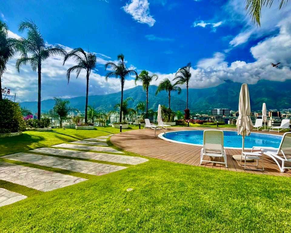 Apartamento en alquiler de 1 hab. y 109 m² en Las Mercedes, Caracas · Ref. CV6624