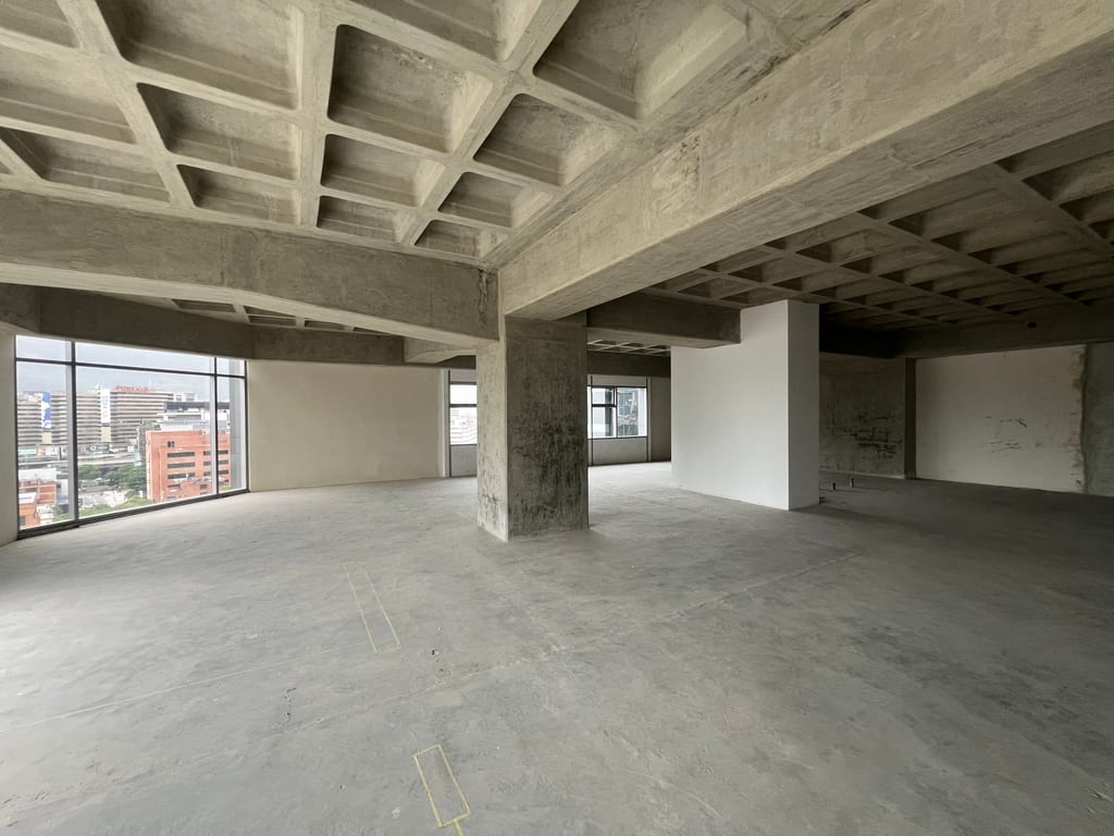 Oficina en alquiler de 315 m² en Las Mercedes, Caracas