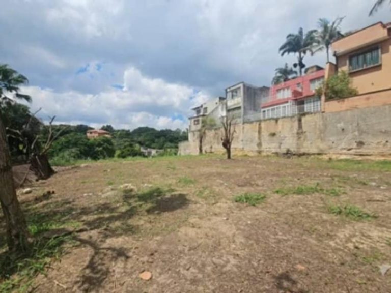 Terreno en venta de 1.116 m² en Alta Florida, Caracas