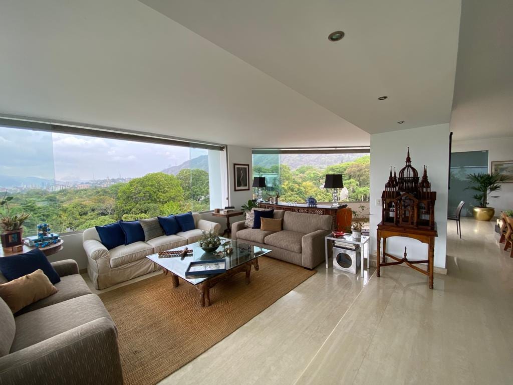 Apartamento en venta de 5 hab. y 475 m² en La Castellana, Caracas
