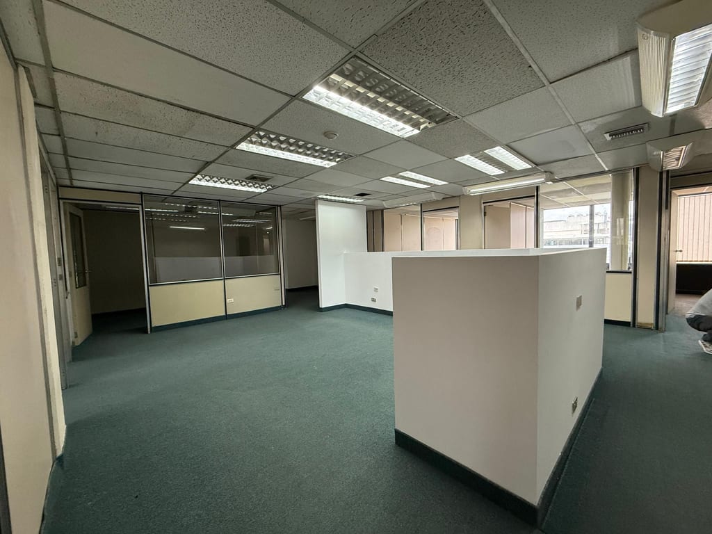 Oficina en alquiler de 200 m² en Altamira, Caracas · Ref. CV6740