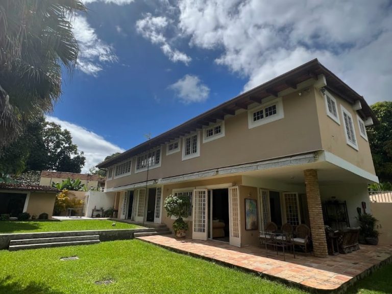 Casa en venta de 6 hab. y 928 m² en Caurimare, Caracas