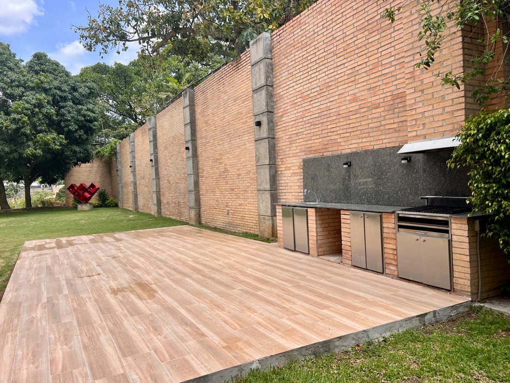 Casa en alquiler de 7 hab. y 668 m² en El Peñón, Caracas