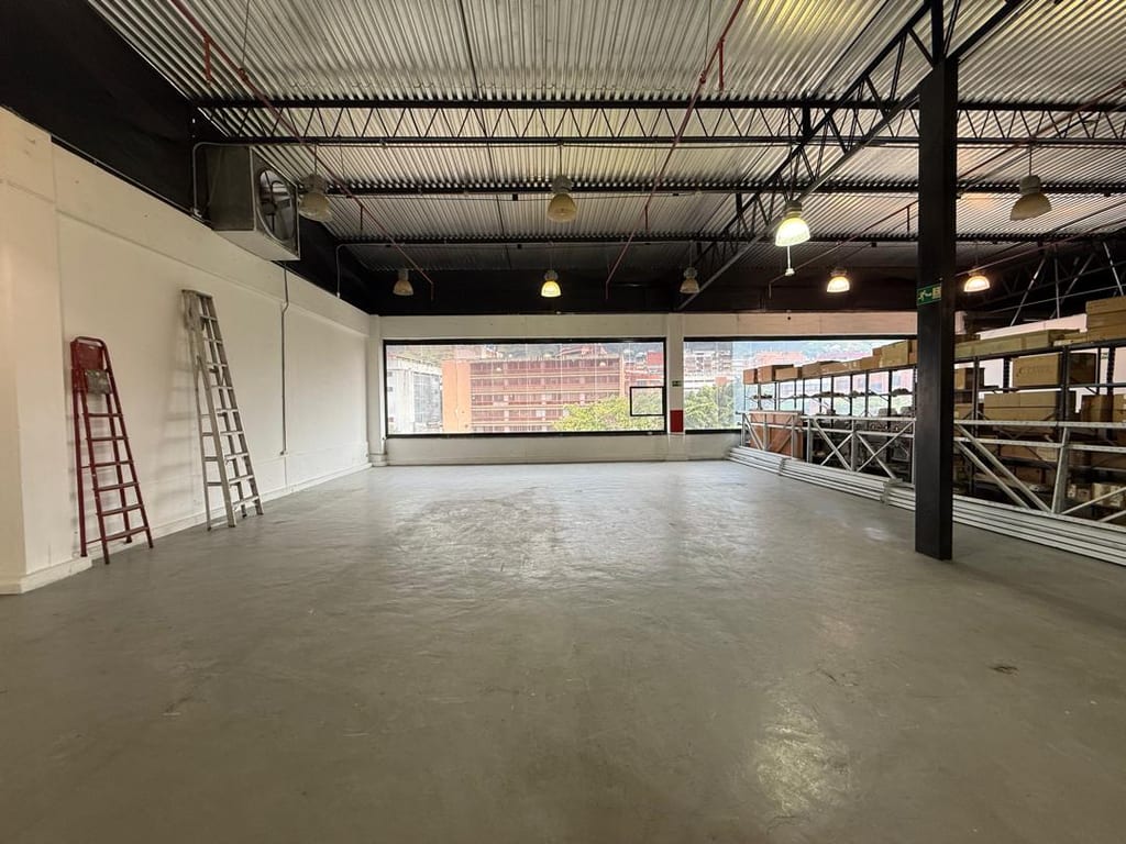 Oficina en venta de 775 m² en Boleíta Norte, Caracas