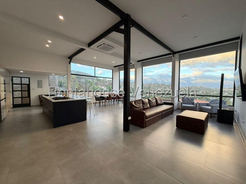 Casa en venta de 5 hab. y 847 m² en Prados Del Este, Caracas