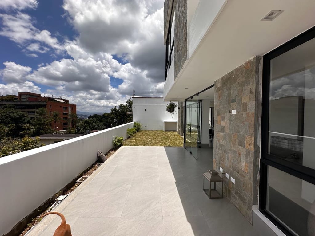 Casa en venta de 4 hab. y 5.000 m² en Sebucán, Caracas