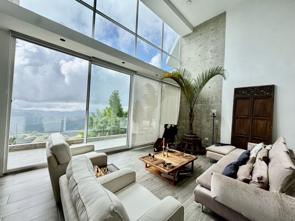 Apartamento en Los Guayabitos, Caracas