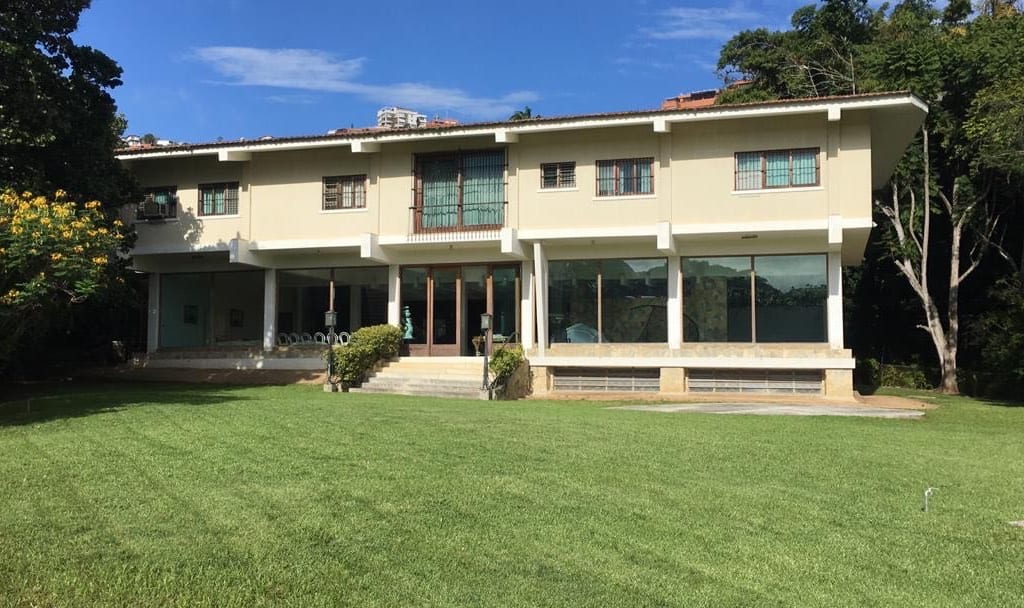Terreno en venta de 4.200 m² en Valle Arriba, Caracas