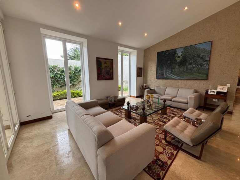 Casa en venta de 4 hab. y 400 m² en La Castellana, Caracas