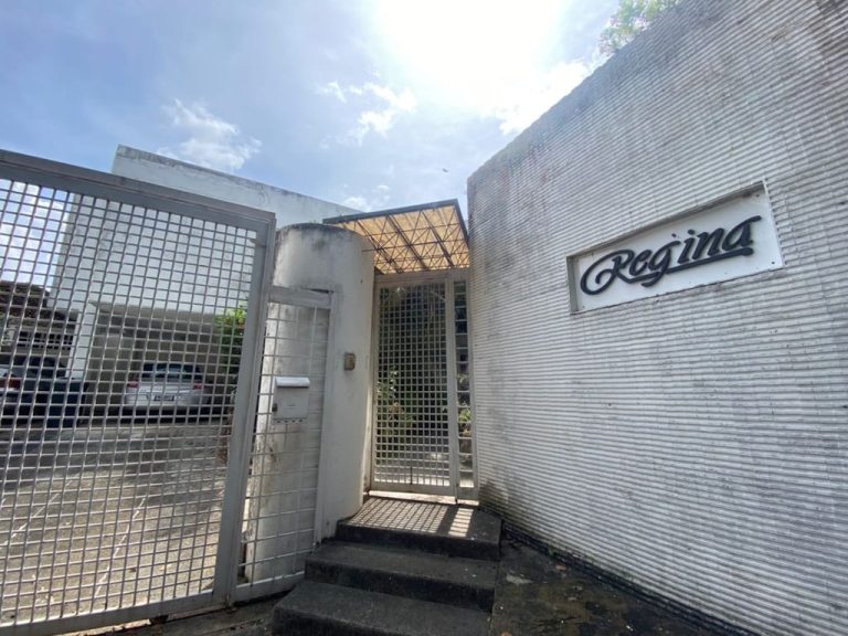 Casa de 900 m² con 4 habitaciones en Caurimare, Caracas