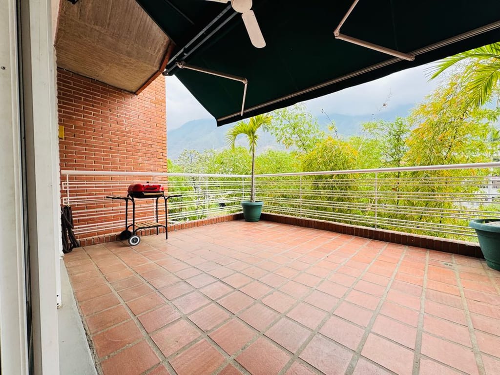 Apartamento en alquiler de 3 hab. y 180 m² en Altamira, Caracas
